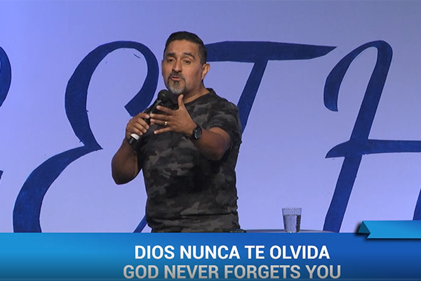 Dios nunca te olvida – Pastor Luis Sánchez