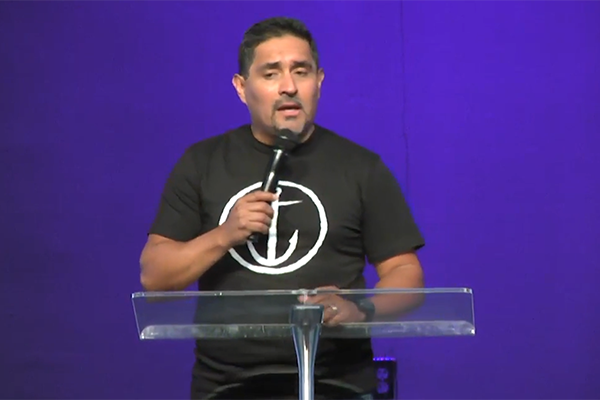 Dios te está buscando – Pastor Luis Sanchez
