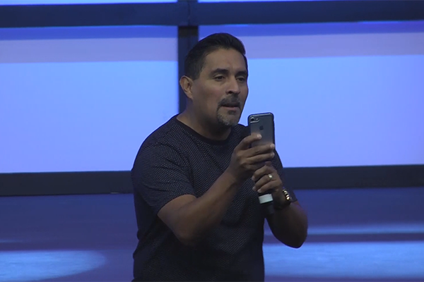 El Poder del Servicio – Pastor Luis Sánchez